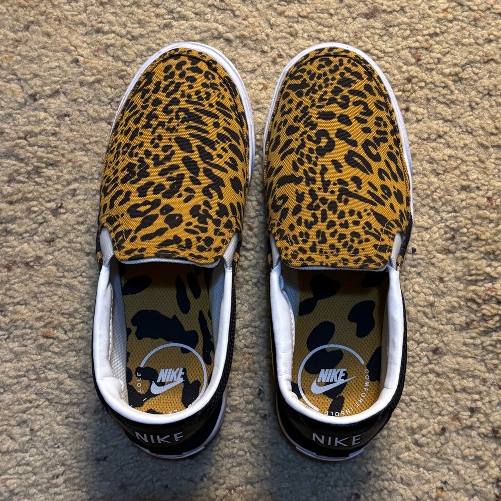 Nike Kids Cheetah Print Slip-On Sneakers